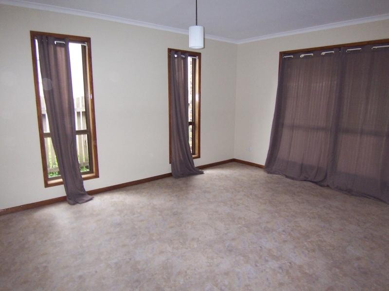 48 Burgoyne St, Bundamba QLD 4304