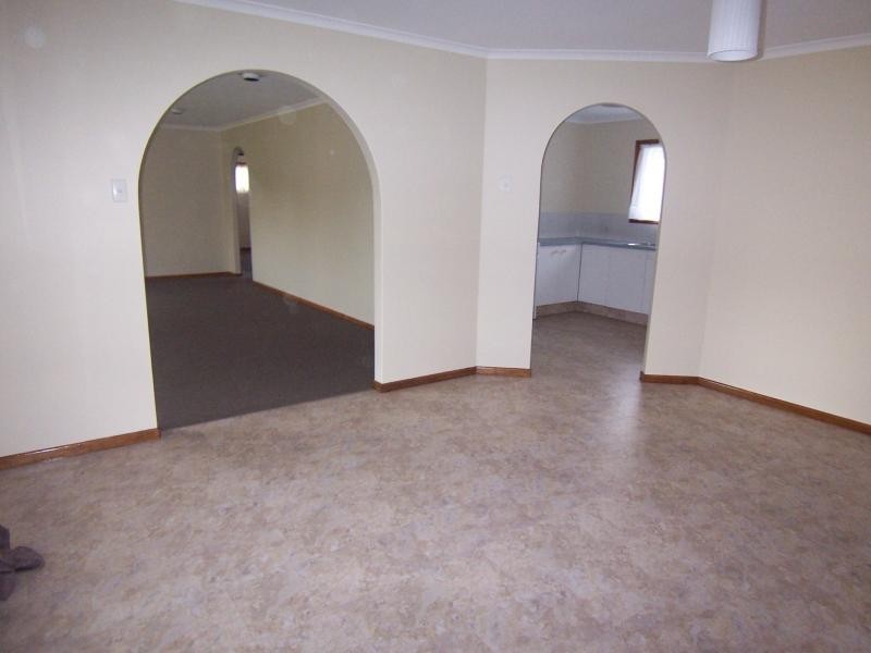 48 Burgoyne St, Bundamba QLD 4304