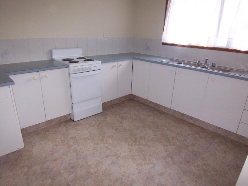 48 Burgoyne St, Bundamba QLD 4304