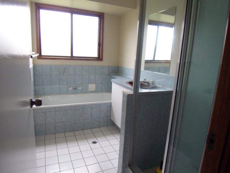 48 Burgoyne St, Bundamba QLD 4304