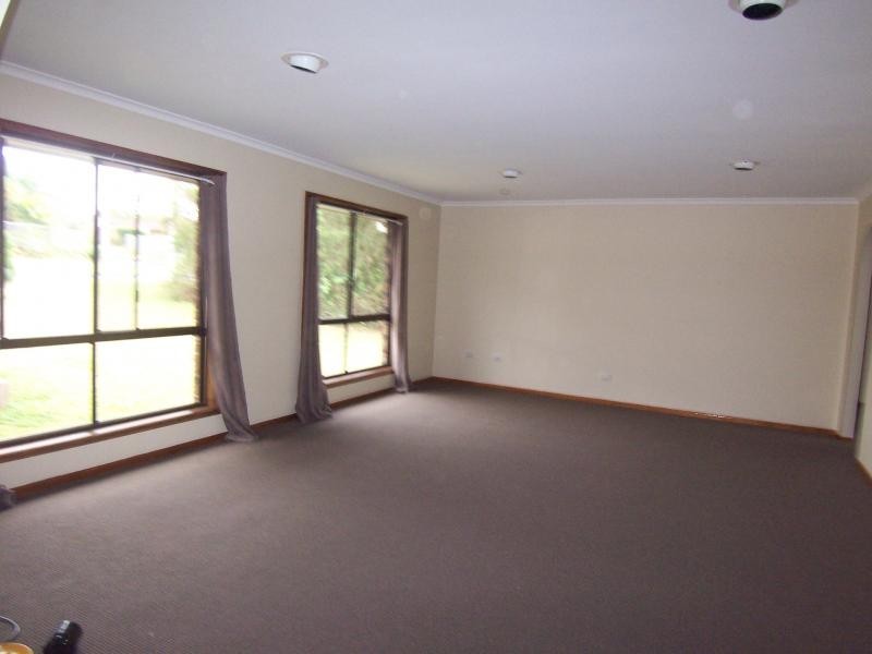 48 Burgoyne St, Bundamba QLD 4304