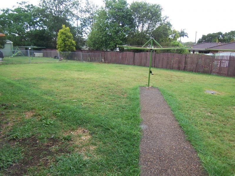 48 Burgoyne St, Bundamba QLD 4304