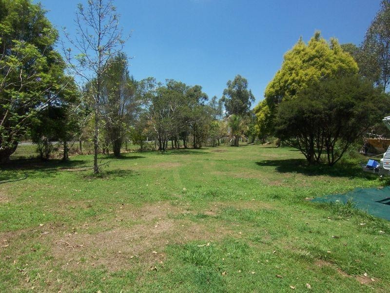 16 Honeysuckle Ct, Walloon QLD 4306