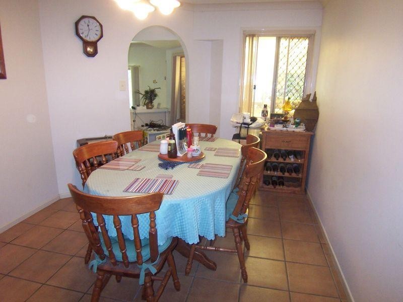 16 Honeysuckle Ct, Walloon QLD 4306