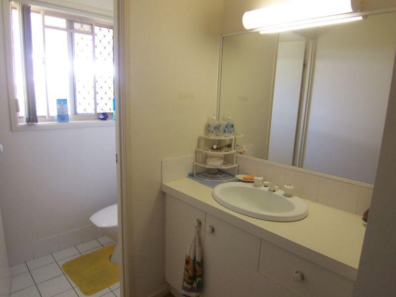 16 Honeysuckle Ct, Walloon QLD 4306