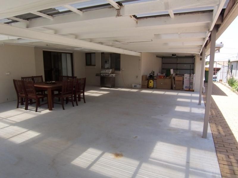 29 Cooinda St, Eastern Heights QLD 4305