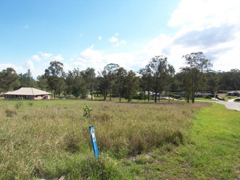 2 Pinto Place, Pine Mountain QLD 4306