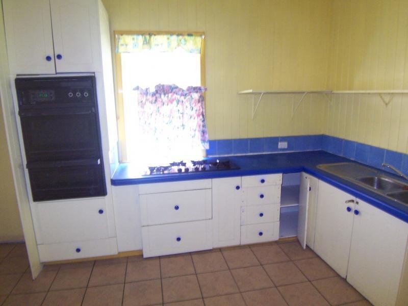 15 Hooper Street, West Ipswich QLD 4305