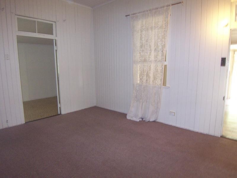 43 Margaret Street, Silkstone QLD 4304