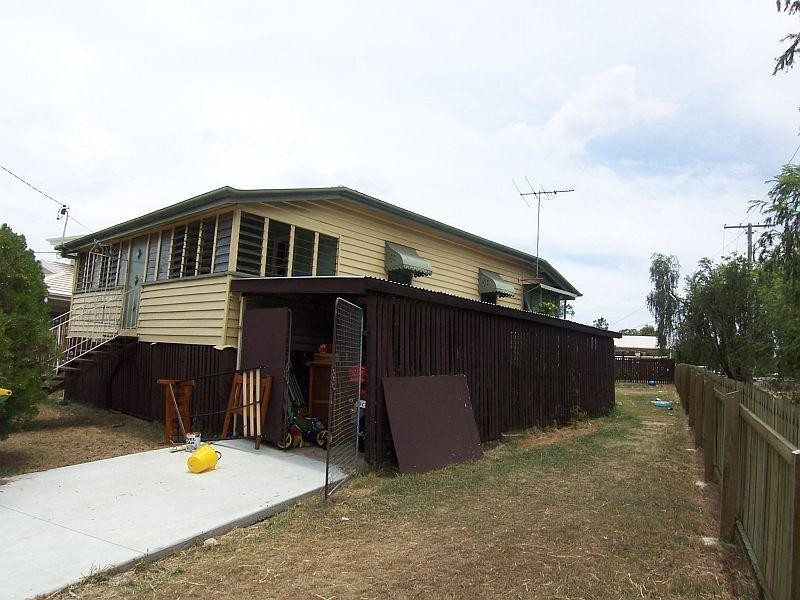 34 Sydney Street, Brassall QLD 4305