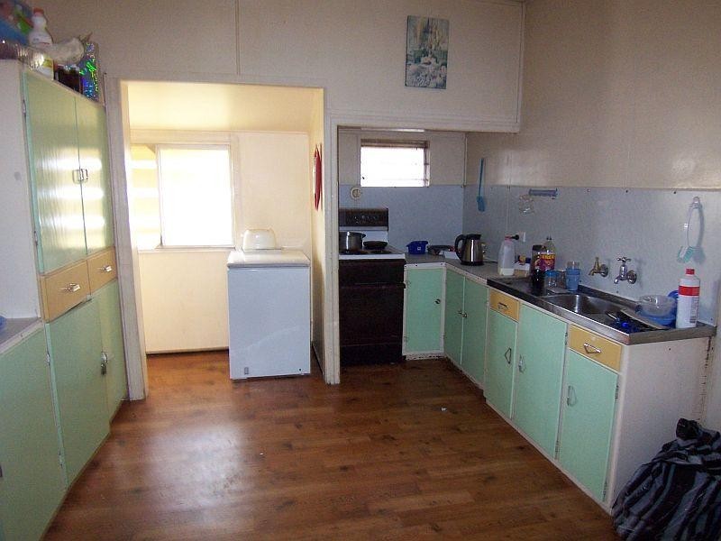 34 Sydney Street, Brassall QLD 4305