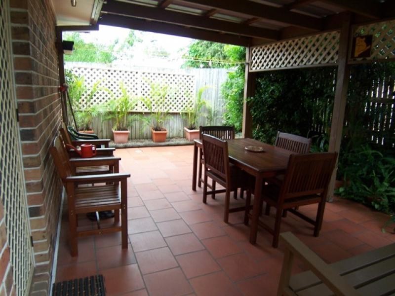 8A Turner St, Eastern Heights QLD 4305