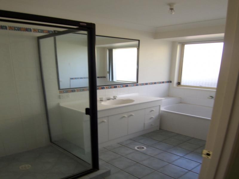 9 Newstead Court, Brassall QLD 4305