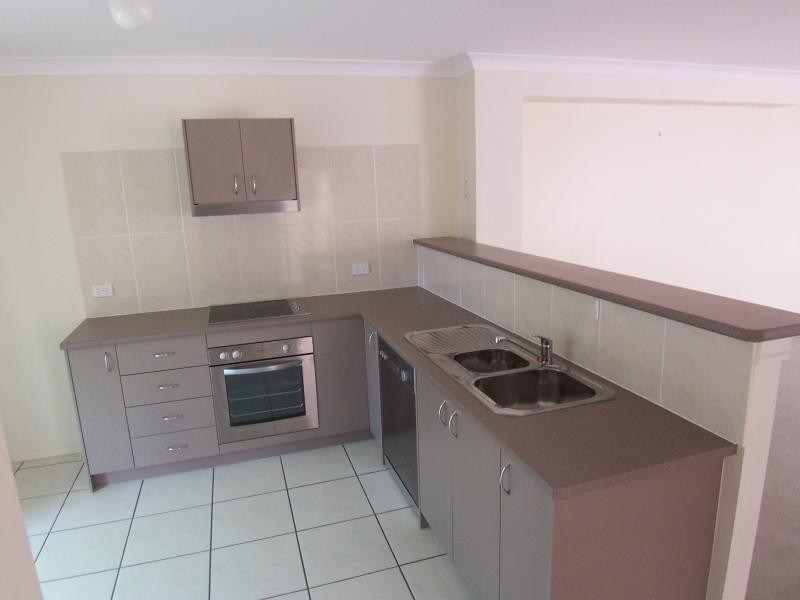 2/21B Hunter Street, Brassall QLD 4305