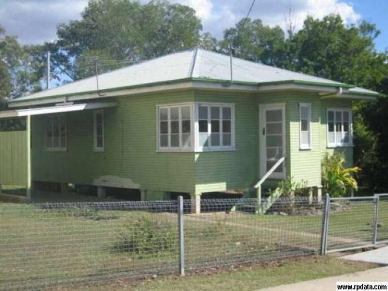 106 Pine Mountain Rd, Brassall QLD 4305