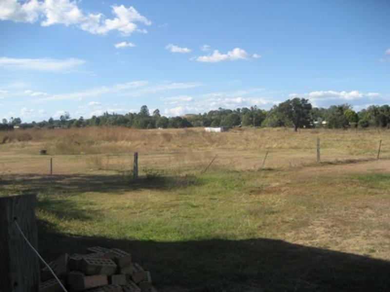 26 Lawrence Street, Marburg QLD 4346