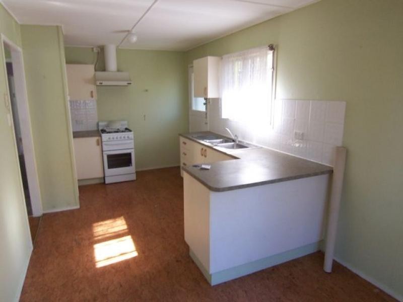 27 Kynance Street, Leichhardt QLD 4305