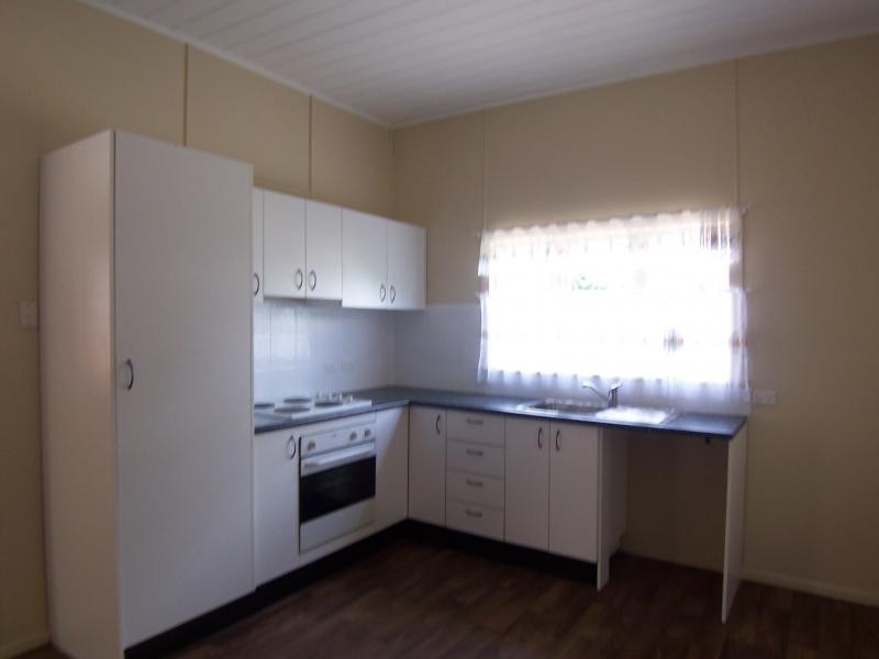 14 Darling Street, Ipswich QLD 4305