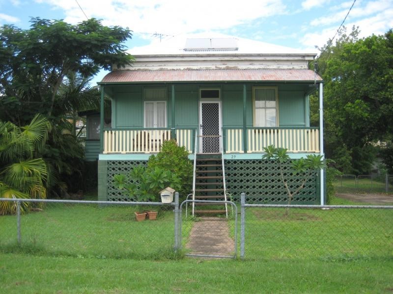 29 Lindsay Street, Bundamba QLD 4304