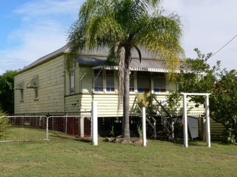 4 Willard Street, Tivoli QLD 4305