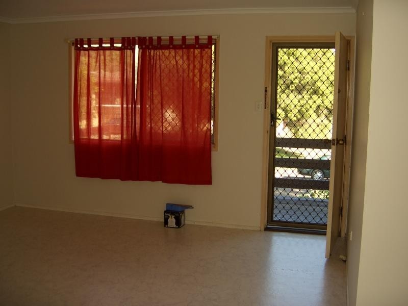 13 Meyers St, Churchill QLD 4305