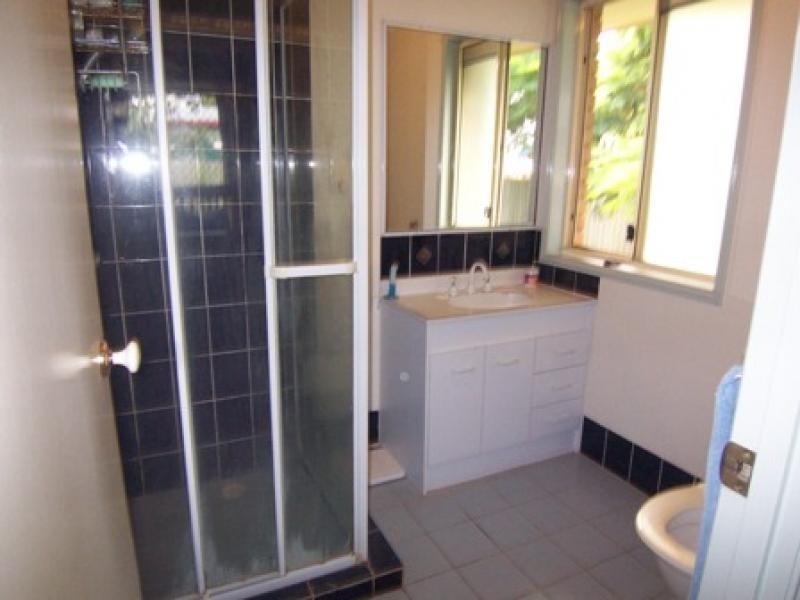 31A Walsh St, Newtown QLD 4305