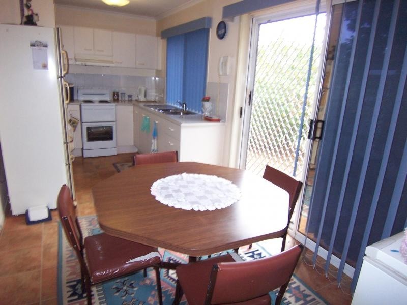 53 Bottlebrush Cr, Redbank Plains QLD 4301