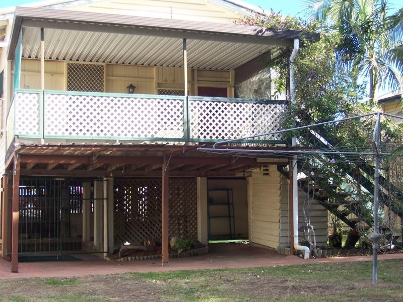 46 Blackstone Rd, Newtown QLD 4305