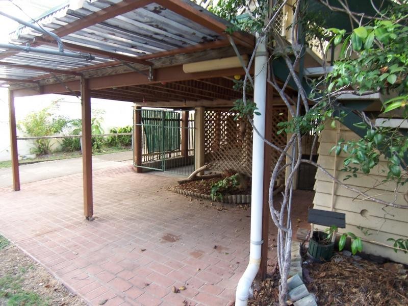 46 Blackstone Rd, Newtown QLD 4305