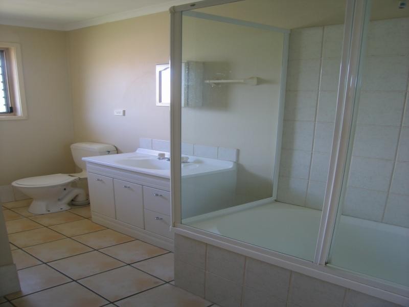 121 Currajong Place, Brassall QLD 4305