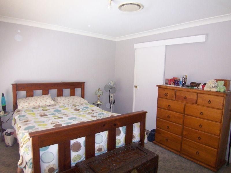 8 Ruby Cresent, Willowbank QLD 4306