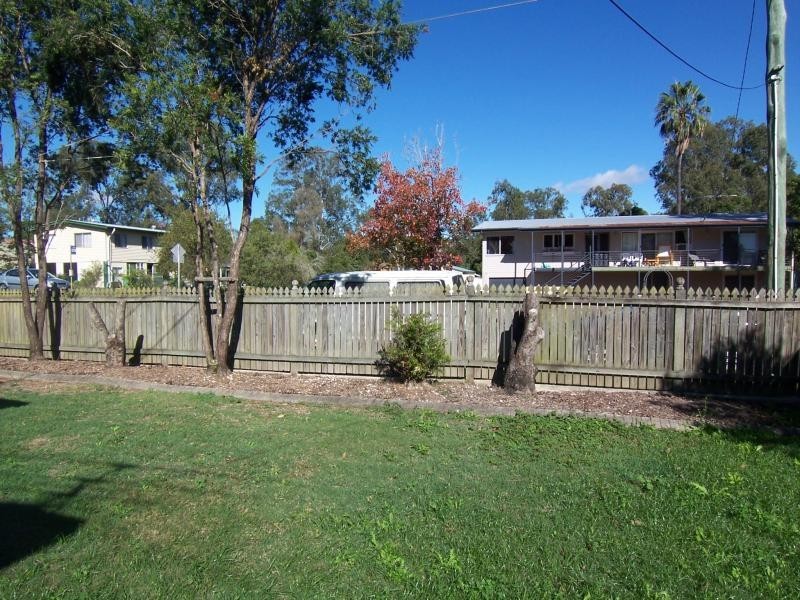 1/129 Gladstone Road, Coalfalls QLD 4305