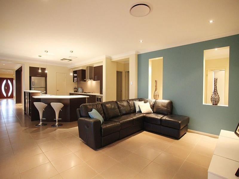35 Hallow Cres, Augustine Heights QLD 4300