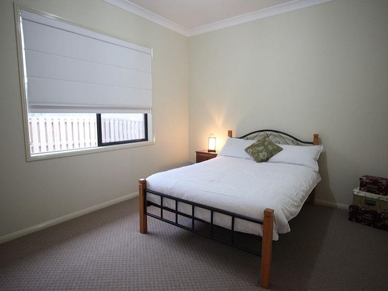 35 Hallow Cres, Augustine Heights QLD 4300