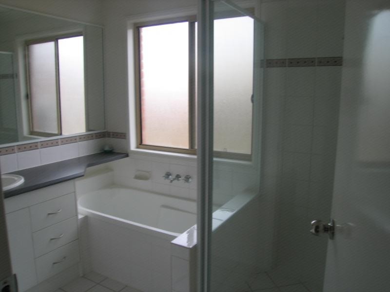 240 Eagle Street, Collingwood Park QLD 4301