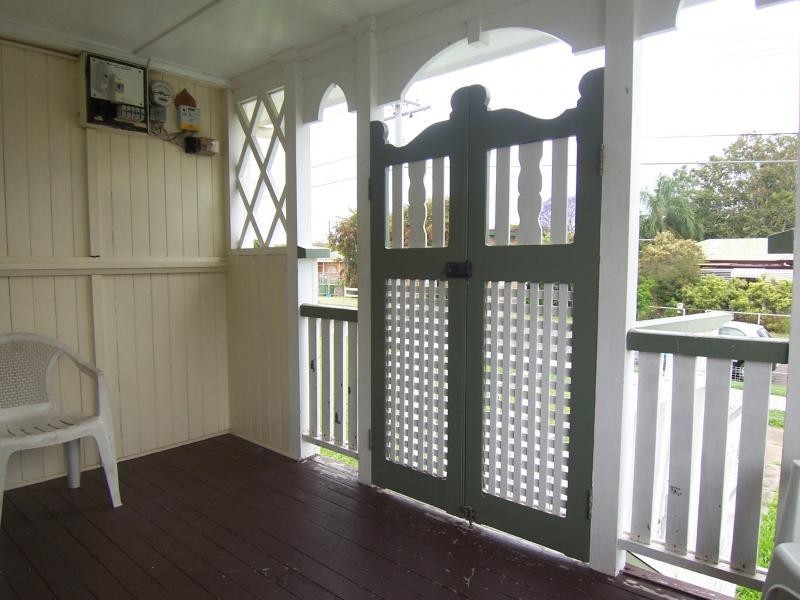 28 Clifton Street, Booval QLD 4304