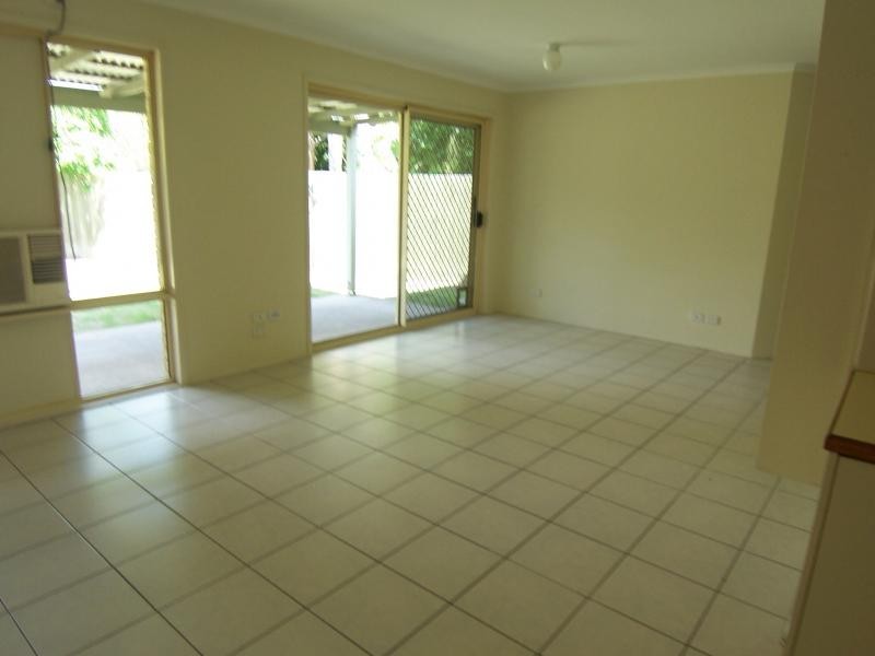 2/19 Cyprus Street, North Ipswich QLD 4305