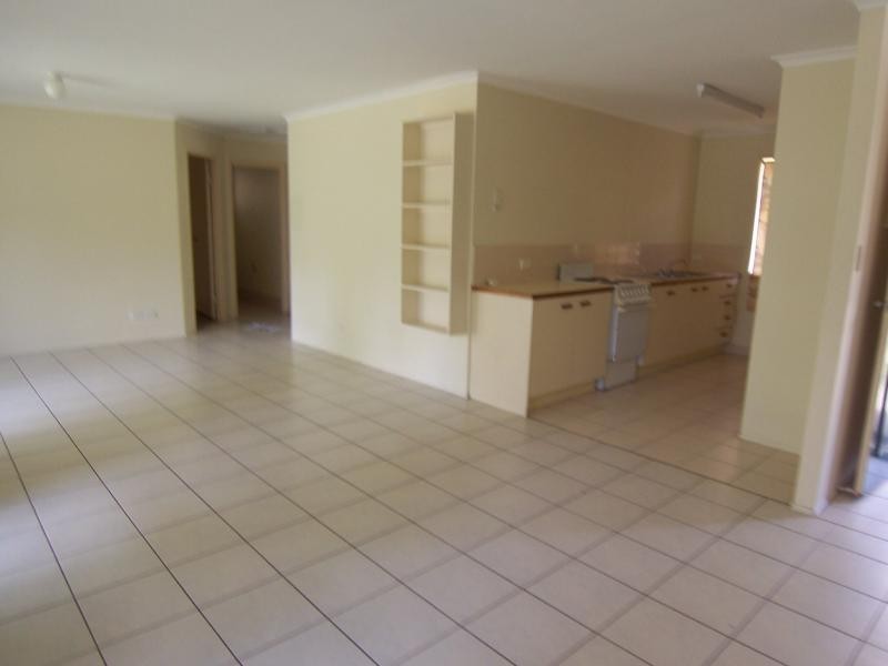 2/19 Cyprus Street, North Ipswich QLD 4305