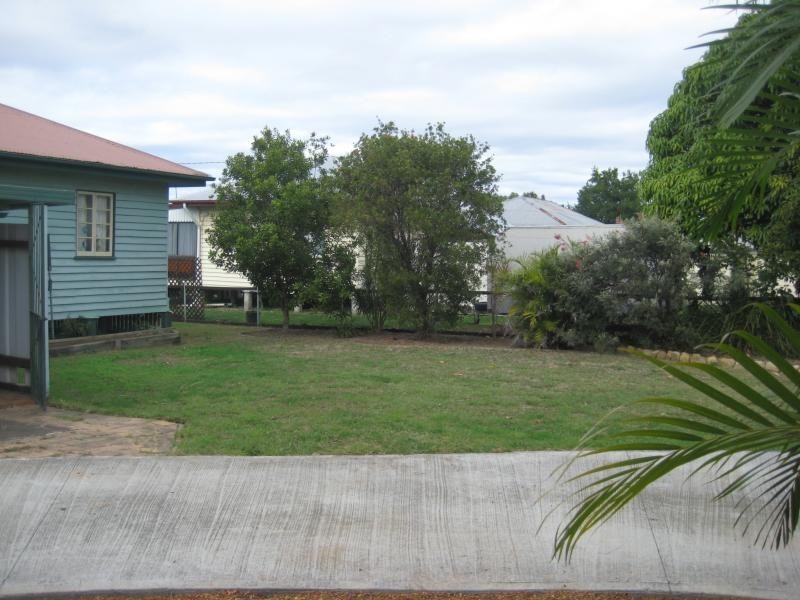 26 Nathan St, East Ipswich QLD 4305