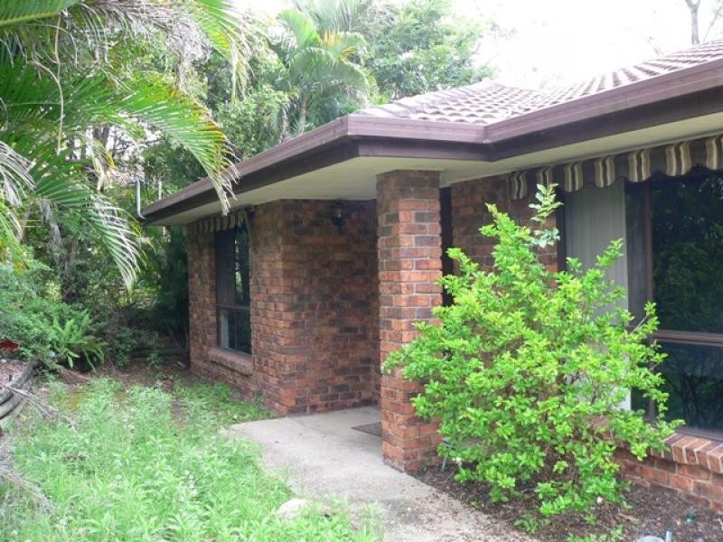 10 Watson St, Collingwood Park QLD 4301