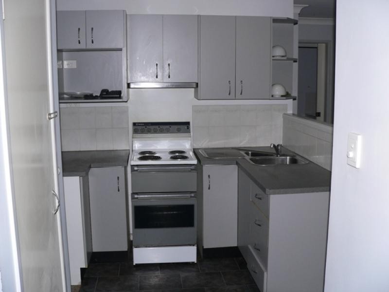 10 Watson St, Collingwood Park QLD 4301