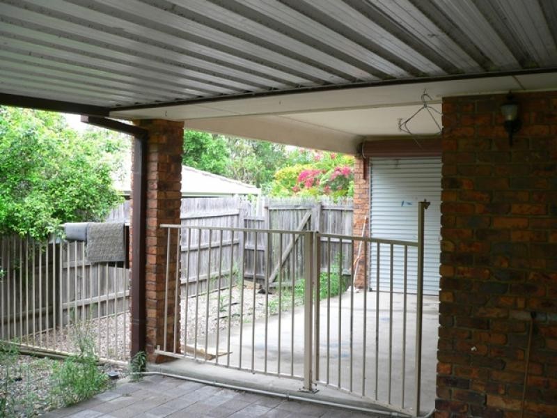 10 Watson St, Collingwood Park QLD 4301