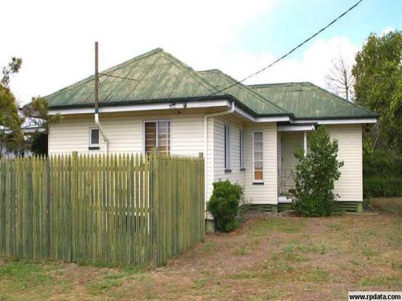 25 Hooper Street, West Ipswich QLD 4305
