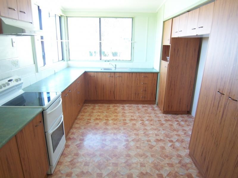 44 Vineyard St, One Mile QLD 4305