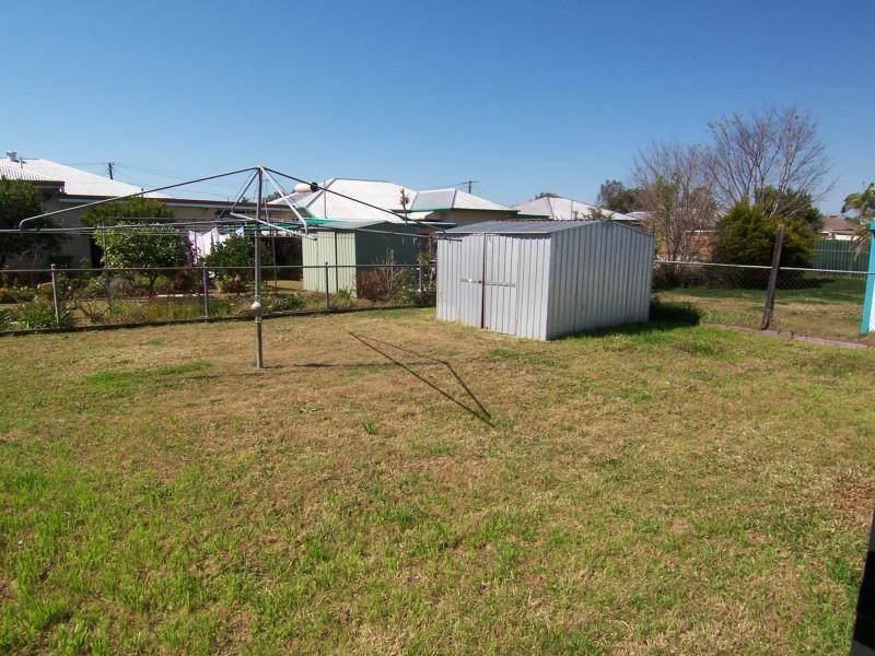 44 Vineyard St, One Mile QLD 4305