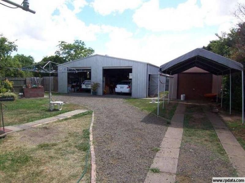 17 Hooper Street, West Ipswich QLD 4305
