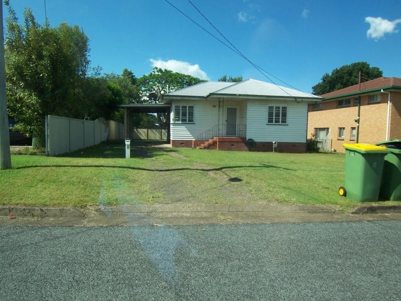 2 Foote Street, Newtown QLD 4305