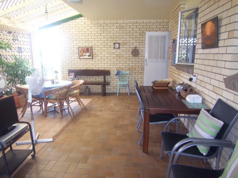 28 Warrawong St, Eastern Heights QLD 4305