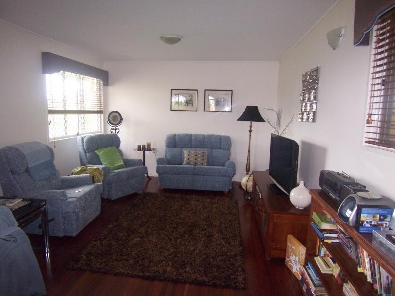 28 Warrawong St, Eastern Heights QLD 4305