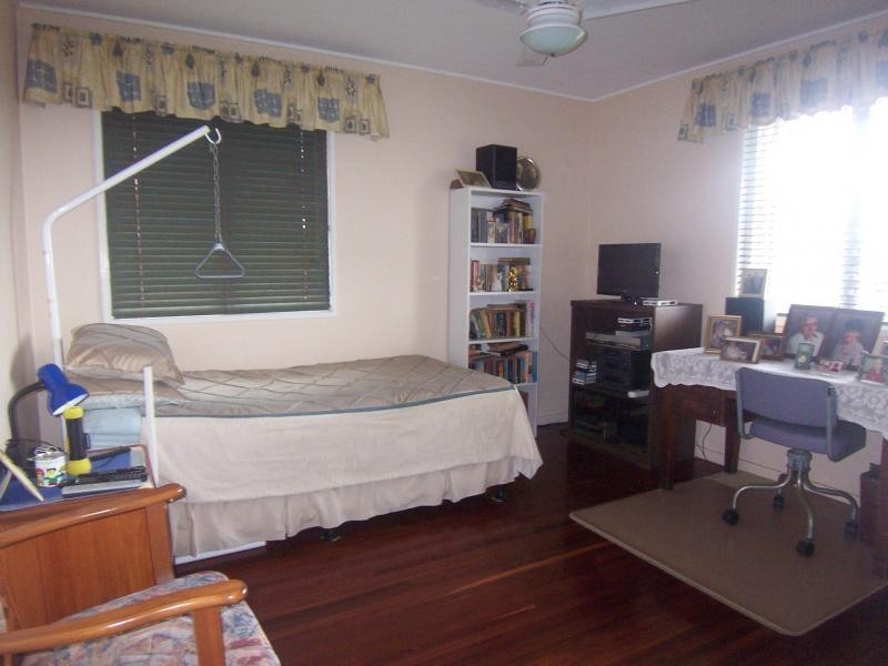 28 Warrawong St, Eastern Heights QLD 4305